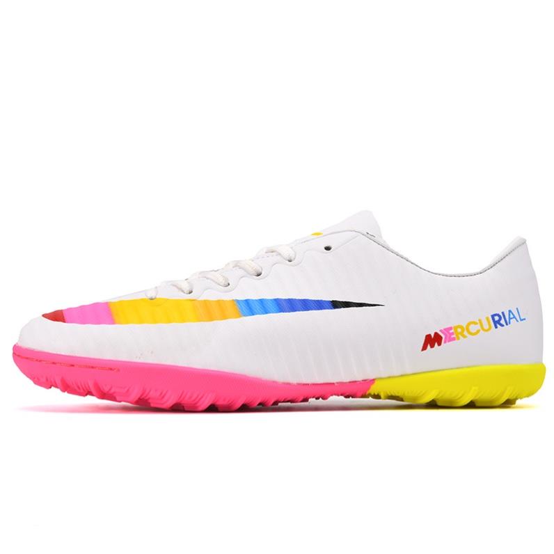 Giày đá bóng đế cao su 2022 size 40-45 năng động thời trang cho nam ZRA 🕊️ 📷