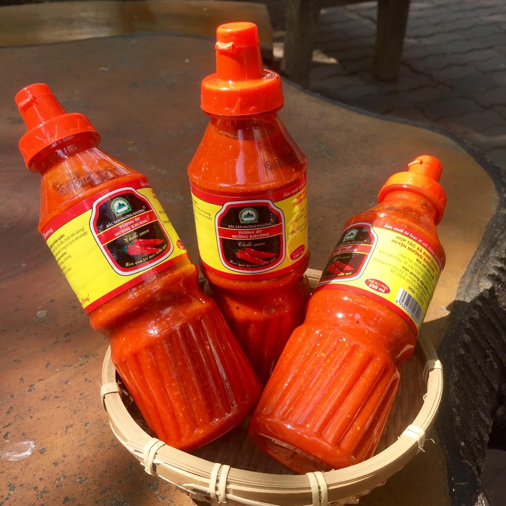Tương ớt Mường Khương Lào Cai chuẩn vị, chai 250ml tiện sử dụng | BigBuy360 - bigbuy360.vn