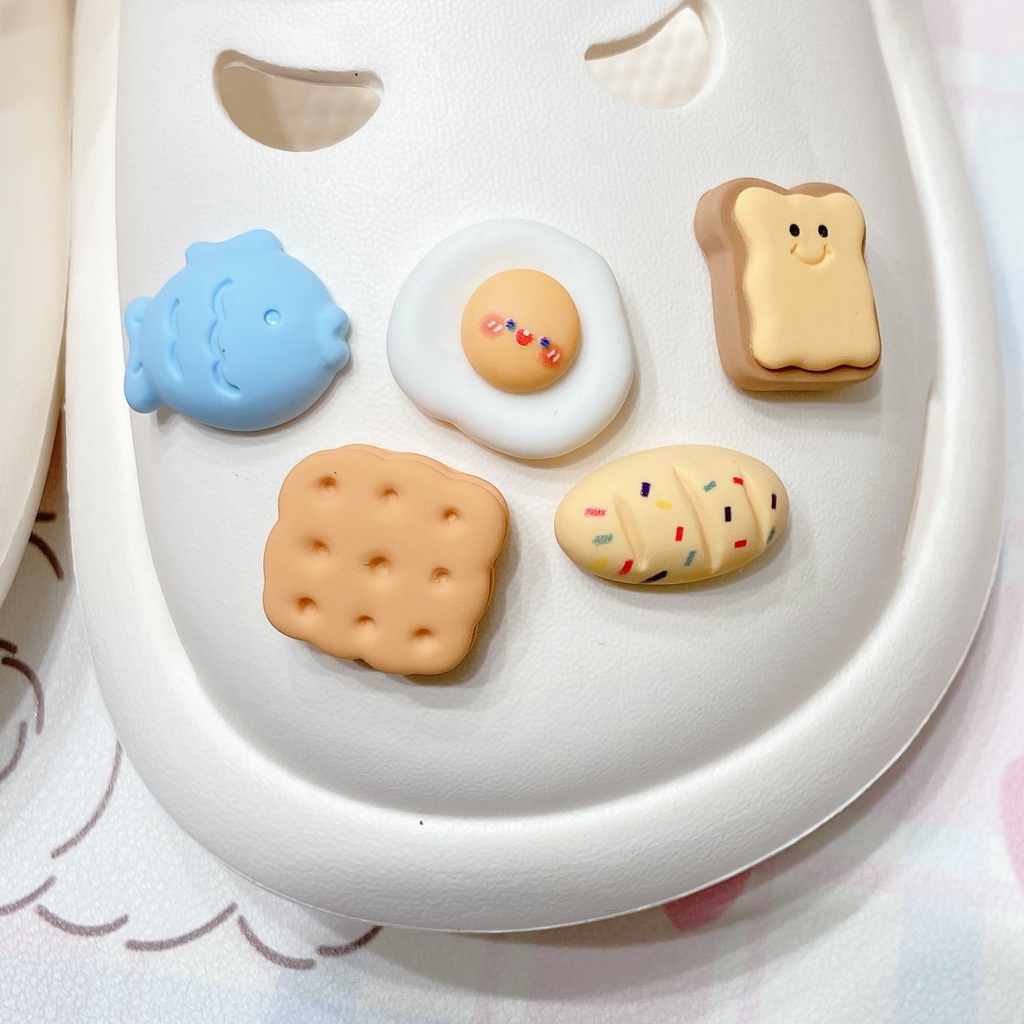 crocs Sticker shoes sticker for cross sandalsSet 10 Nút Hoạt Hình Trang Trí Giày Dép Crocs jibz