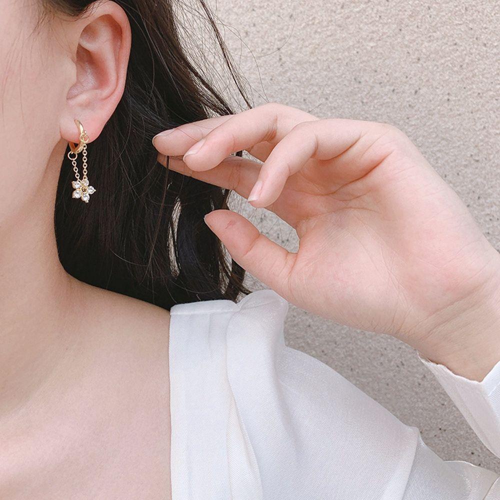 Khuyên Tai Lủng Lẳng Bằng Hợp Kim Hàn Quốc Ngọt Ngào Cho Nữ Bern