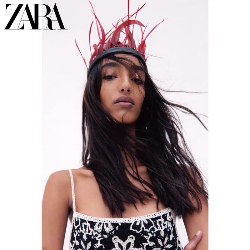 Đầm hai dây hoa đen trắng hở lưng Zara new best seller 2021