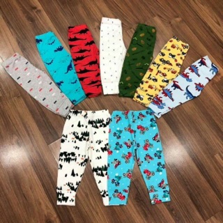 Quần chục bé trai bé gái