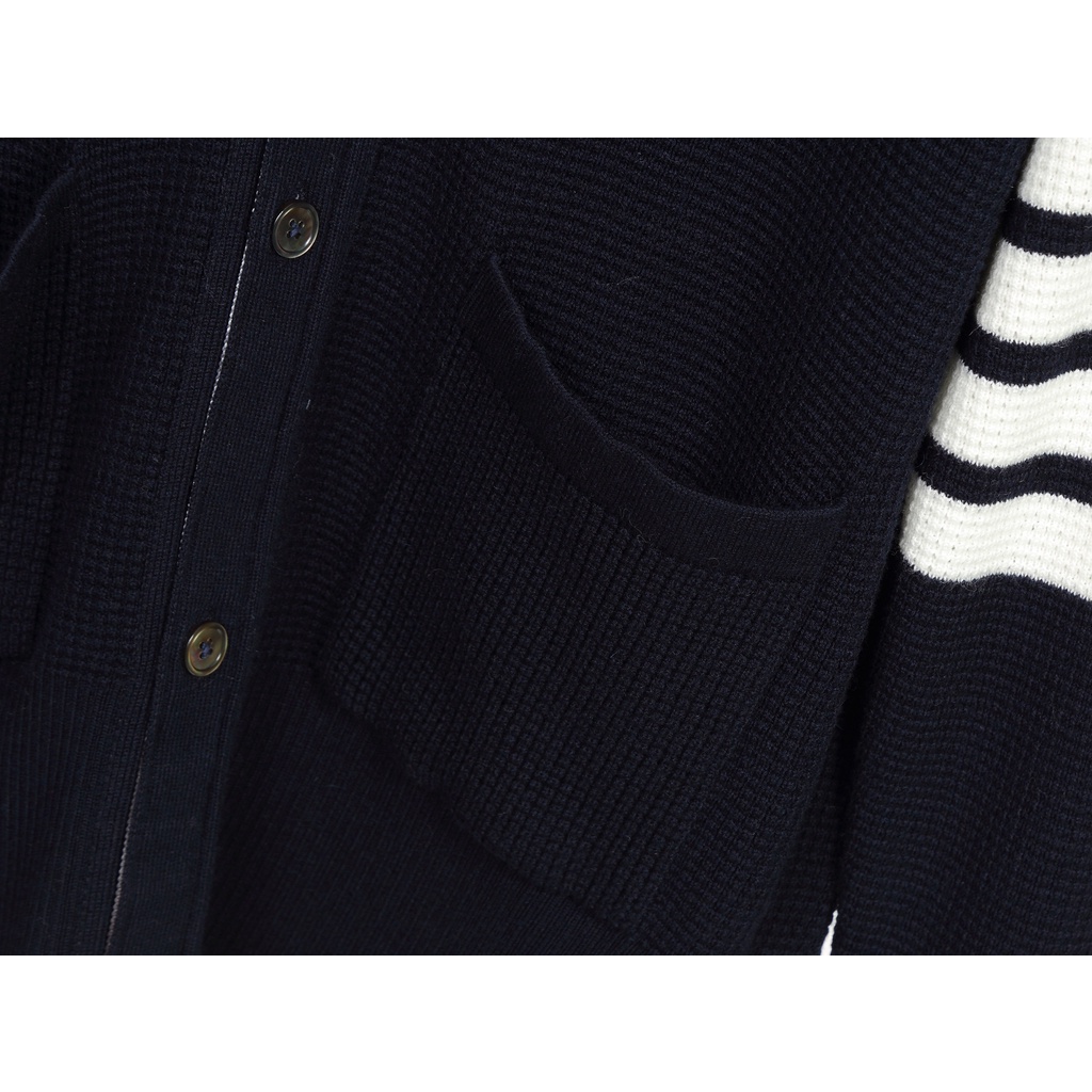 Áo khoác cổ tim Cardigan nam nữ dệt kim Thom Brow.ne 4-Bar 20235 chất vải nhung tăm cao cấp thiết kế tay áo kẻ sọc
