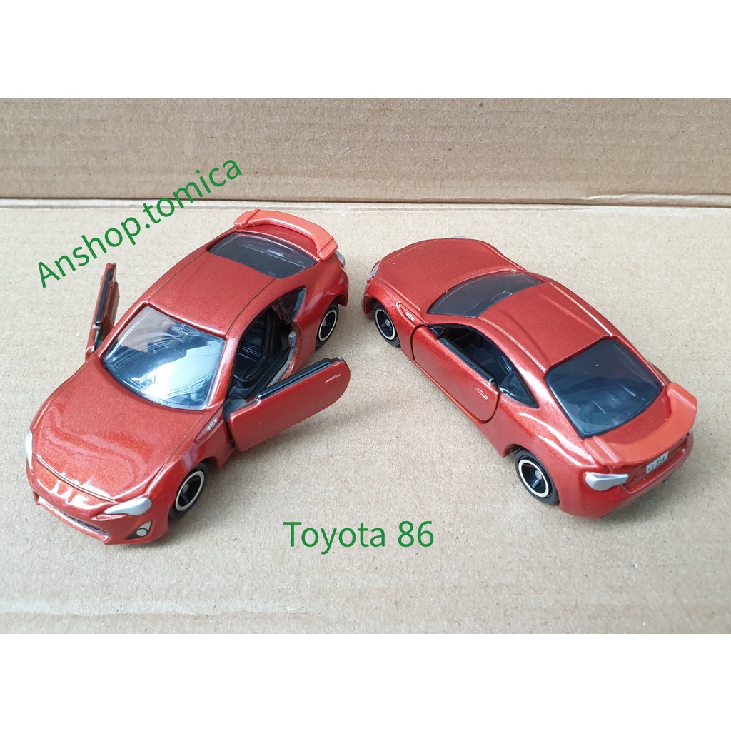 Xe mô hình tĩnh tomica Nhật Bản - Toyota mở được cửa