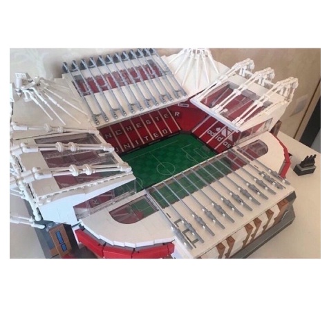 Đồ chơi xếp hình Non lego 10271 Lion King 180151 Sân vận động Old Trafford Manchester United có 4150pcs