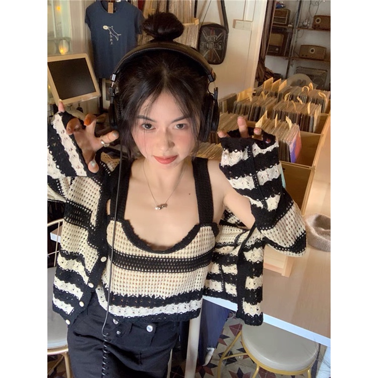 Set 2 chi tiết Forgirl có lỗ phối viền kẻ ngang