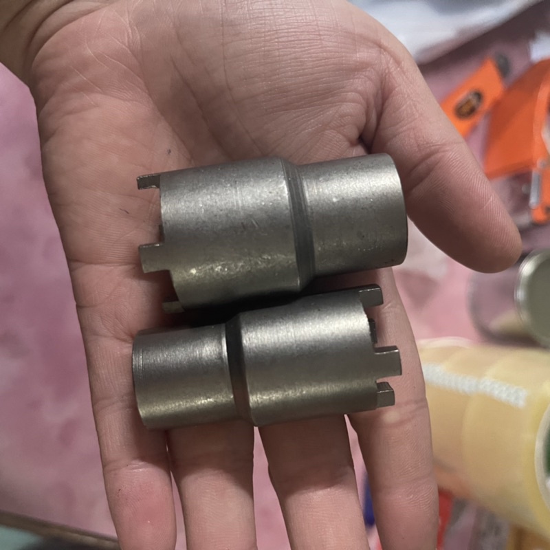 Tuýp Bắn Nồi Thép Đen Xe Máy 16/21mm