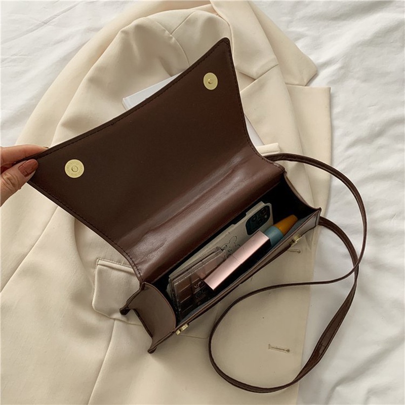 Túi xách IELGY phối chuỗi dây xích phong cách retro hàn quốc thời trang cho nữ