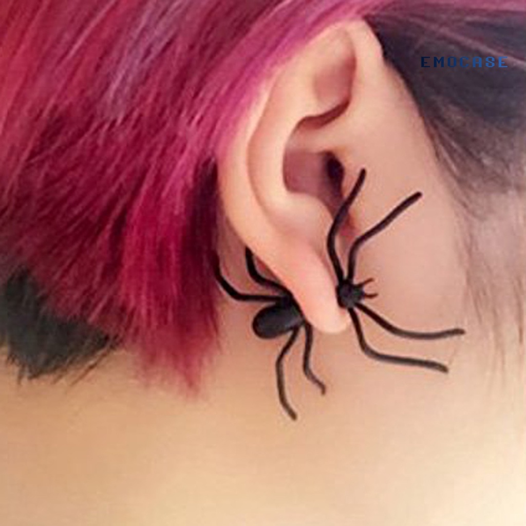 1 Khuyên Tai Nhựa Hình Nhện 3D Màu Đen