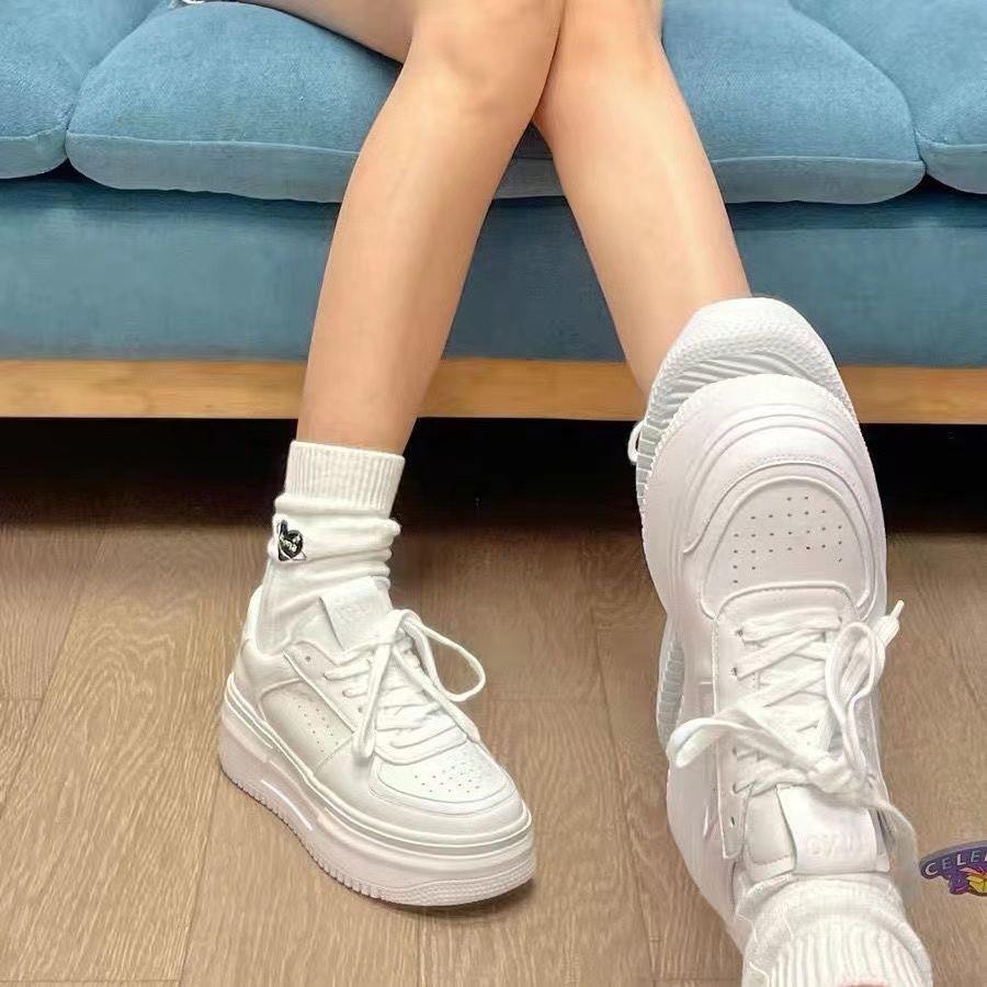 Giày Thể Thao Nữ Đế Dày Thời Trang Năng Động