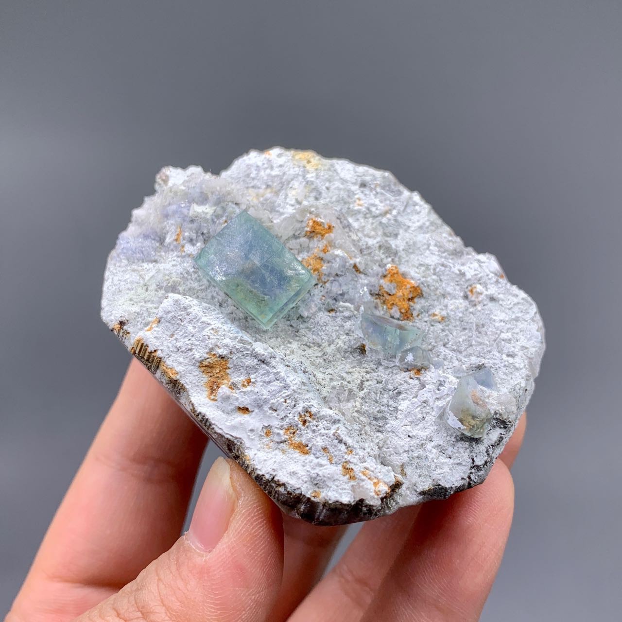 Đá Fluorite Khoáng Tự Nhiên Màu Xanh Dương