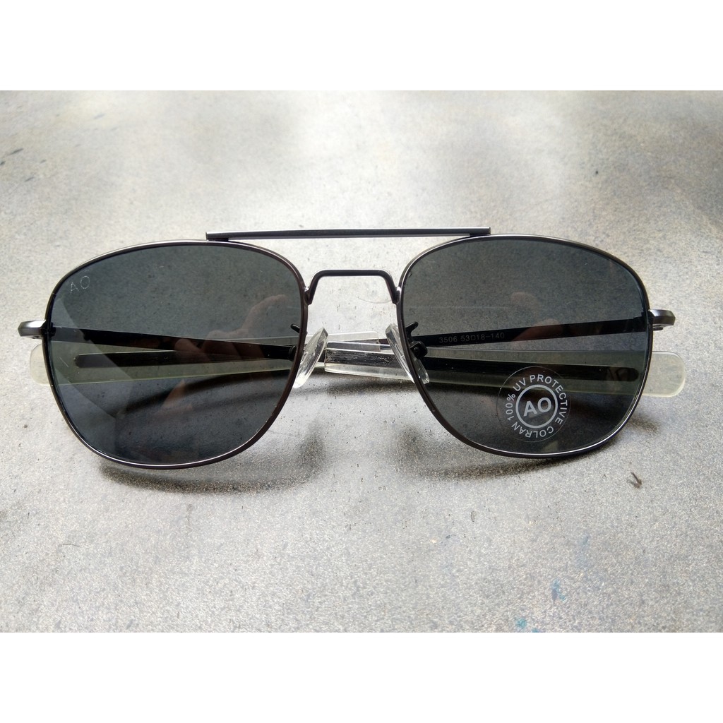 KÍNH CƠN  UNISEX TRÒNG UV