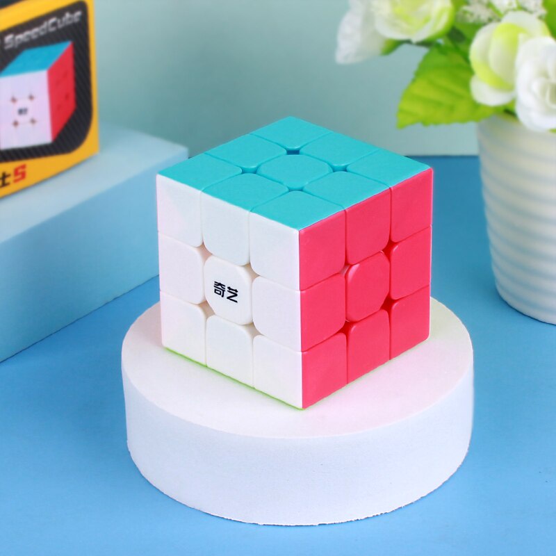 Rubik 3 Tầng QiYi Stickerless - Rubic 3x3 Warrior S