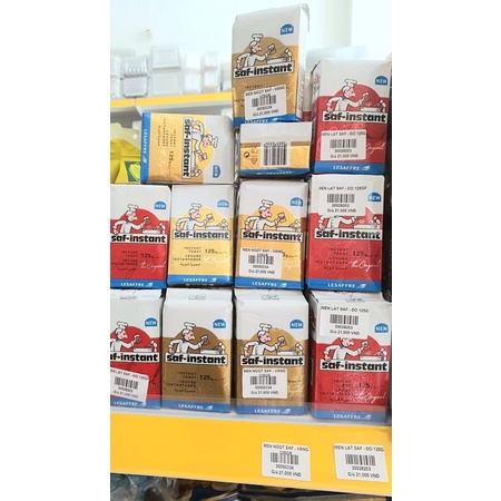 Men lạt saf đỏ vàng