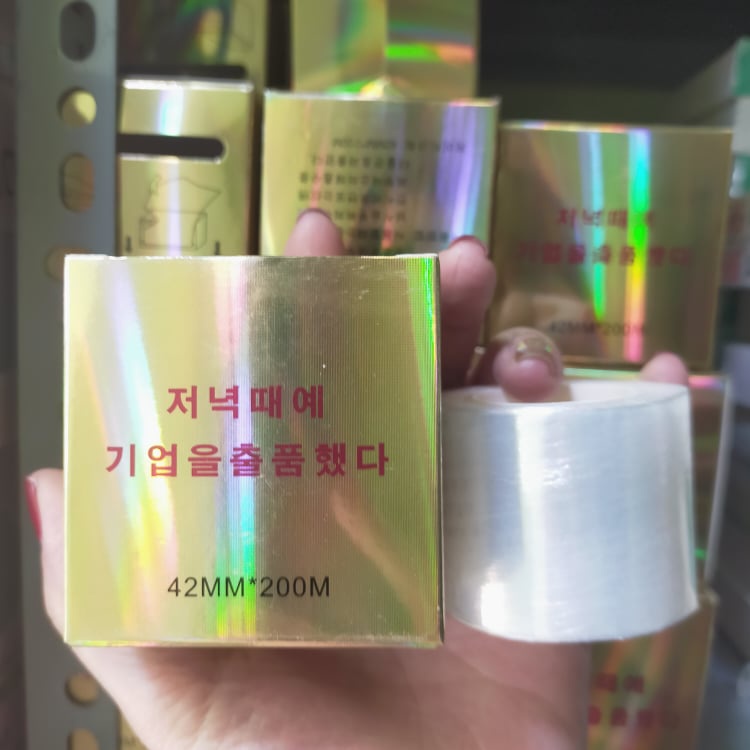 Nilon ủ tê có hộp cắt dùng trong phun xăm 42mmx200m