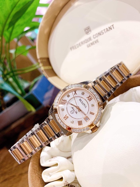 Đồng hồ nữ Bulova 98R234