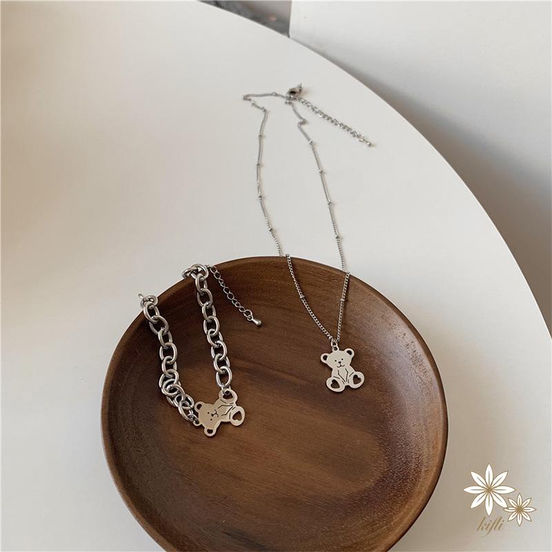 Vòng đeo tay BELLA-Bee bằng thép titan họa tiết chú gấu dễ thương