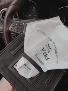 Túi đeo chéo prada mini 2 size siêu hothit fullbox