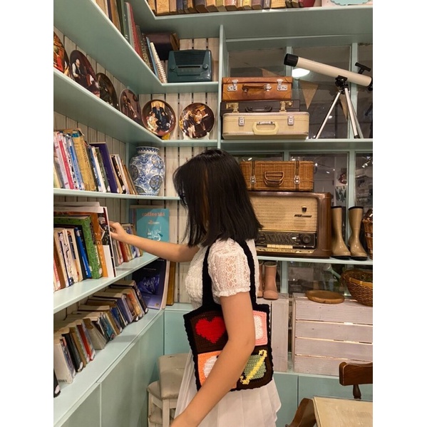 Crochet Unique square bag/ túi móc len hoạ tiết ô vuông