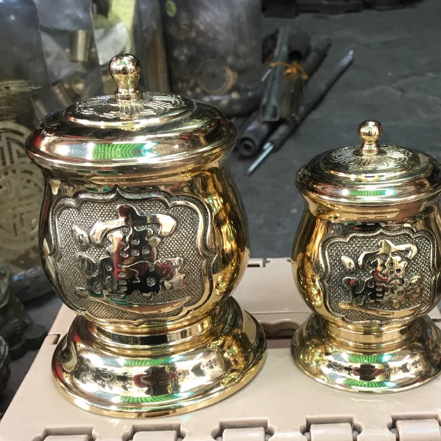 Choé thờ gạo muối bằng đồng