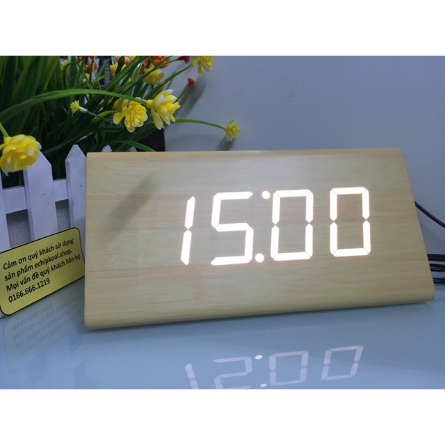 Đồng hồ Led gỗ để bàn Hình tam giác Plus - Gỗ