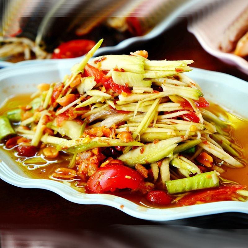 Nước mắm Thái Lan làm gỏi đu đủ ba khía, Sốt Trộn Gỏi Tôm Cua Thái Chua Cay Maebunlam 400ml.