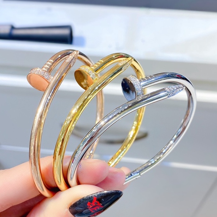 Vòng tay, lắc tay nữ titan hình vòng đinh cao cấp đính đá Ròm House phụ kiện titan không hoen gỉ cá tính - Fuill 3 màu