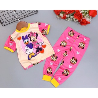 Combo bộ bé gái của Trần Vy