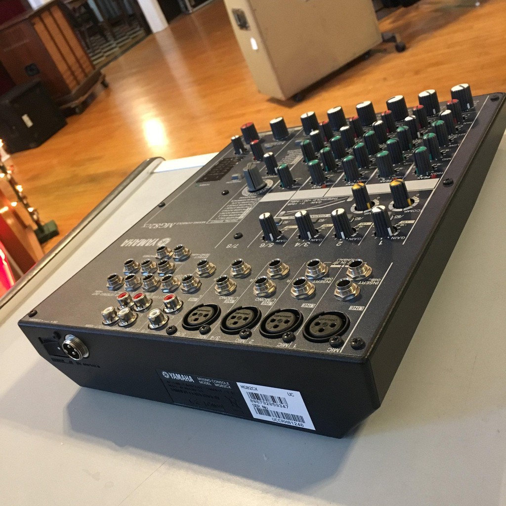 MIXER BÀN YAMAHA MG82CX