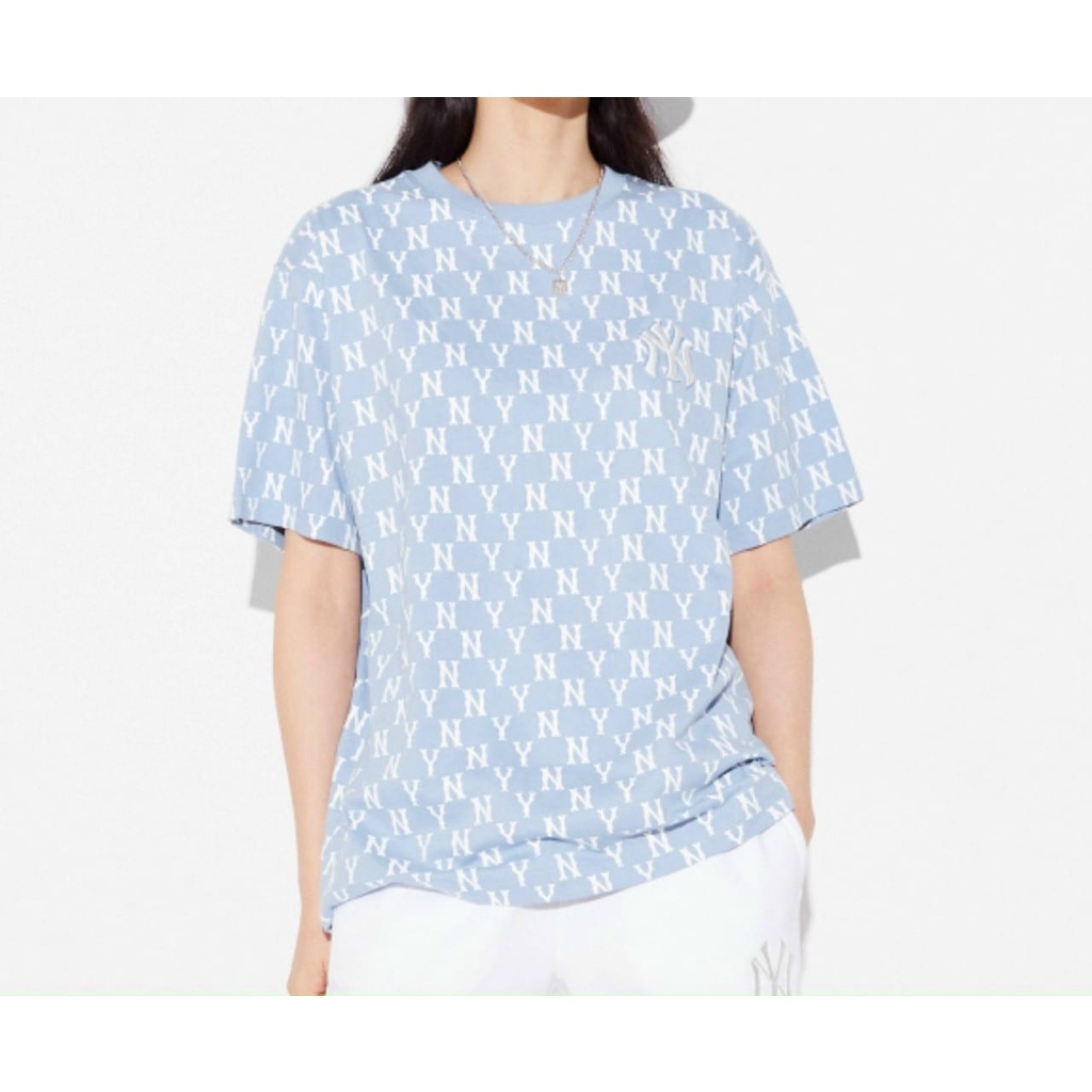 Áo thun mono hot 2022