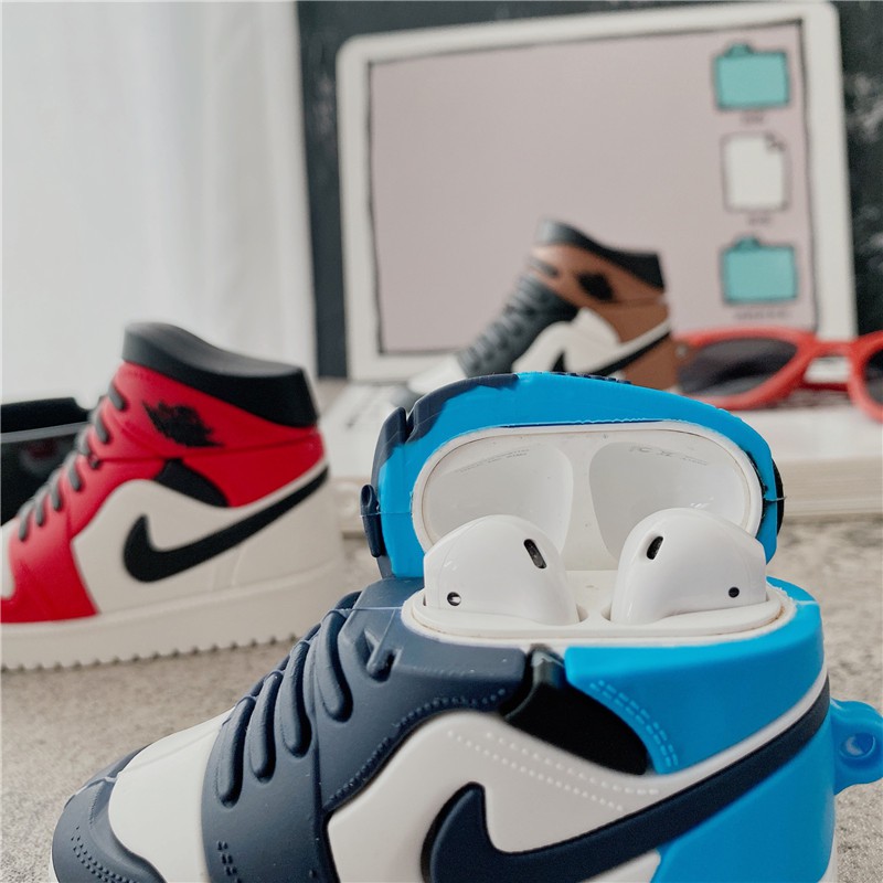 Vỏ bọc silicone bảo vệ hộp sạc tai nghe AirPods Pr/1/2 hình dạng giày thể thao | BigBuy360 - bigbuy360.vn