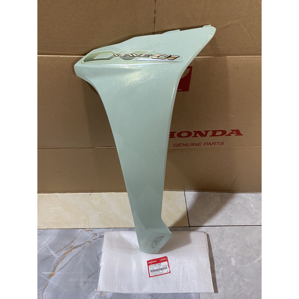 Cánh yếm bên trái - bửng yếm HONDA WAVE A110 năm 2019 màu Xanh cốm. (64770K89V30ZB)