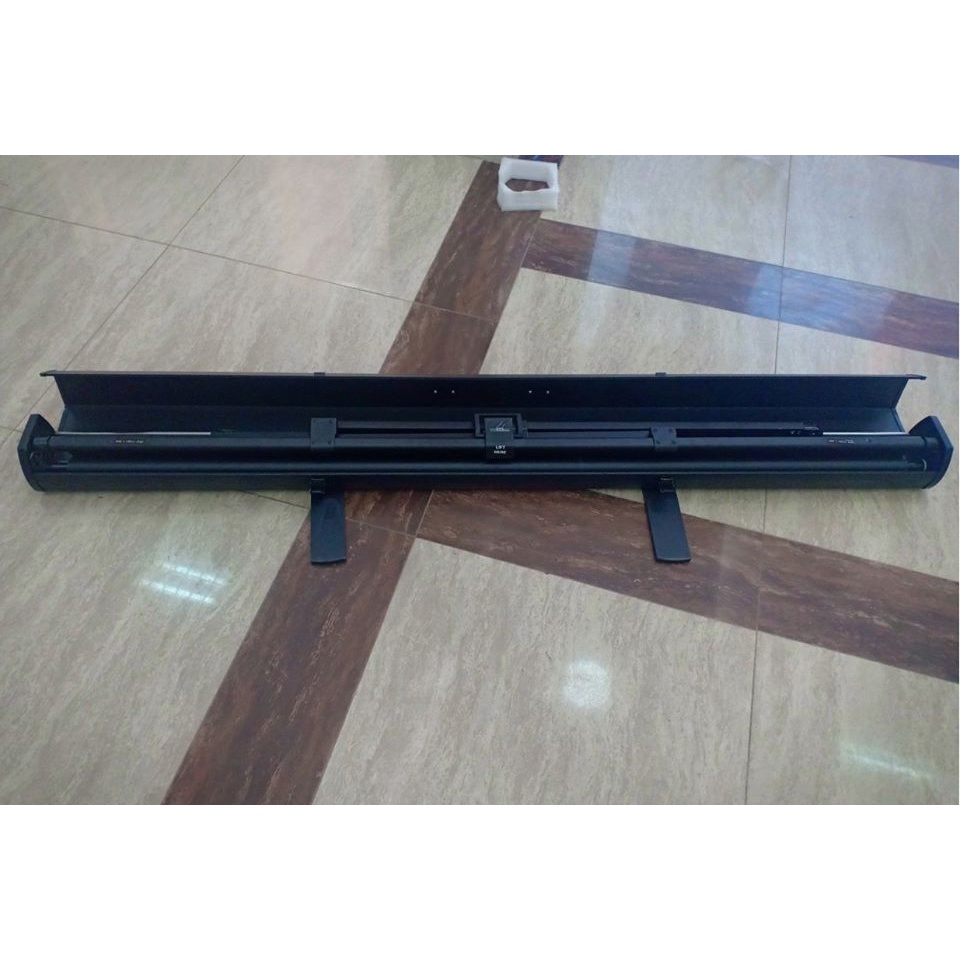 MÀN CHIẾU ĐỂ SÀN 80 INCH - MÃ FU80TS, TỈ LỆ 4 : 3