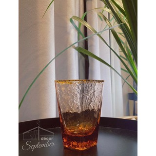 Ly uống nước màu cam khói