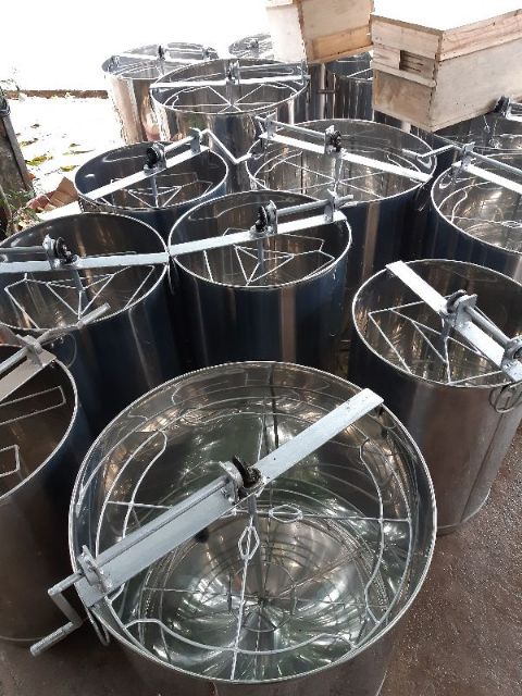 Thùng quay mật 3 cầu ong ngoại cầu 48 inox đẹp