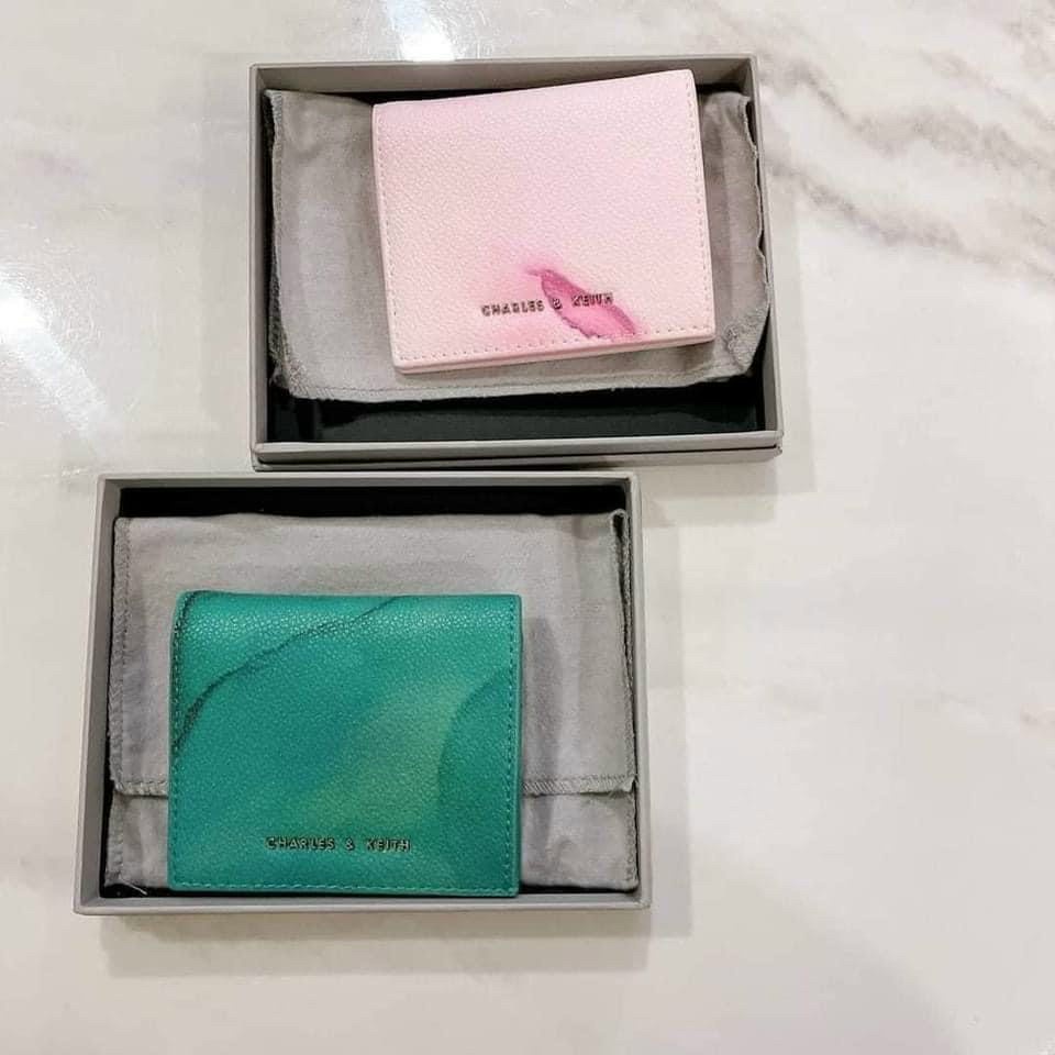 Ví nữ nắp gập cnk. CK6 -10701210 full box size 9cm