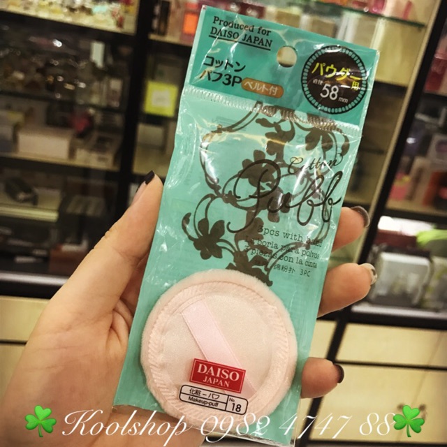 Bông đánh phấn Daiso Japan