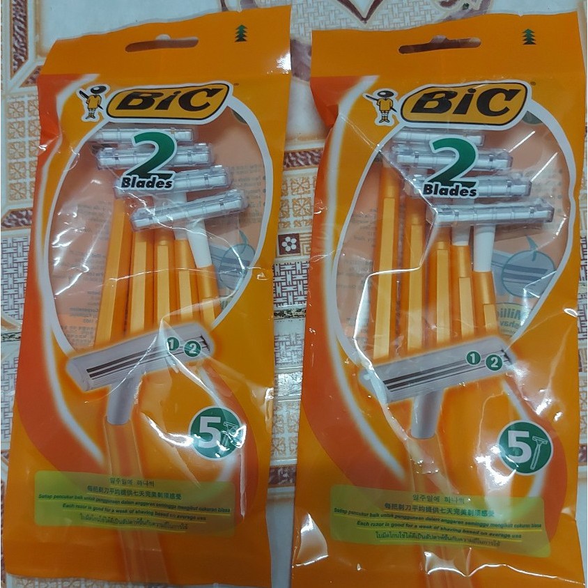 Dao cạo râu 2 lưỡi BiC 4cây tặng 2 cây