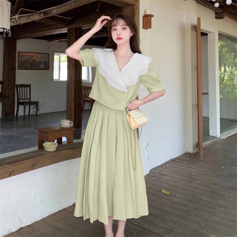 2022 summer new French bubble sleeve temperament lotus leaf collar short jacket + A pleated skirt two sets