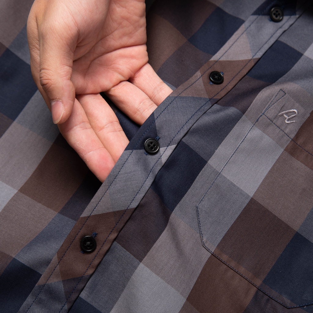 Áo Sơ Mi Nam Công Sở Trung Niên Anton Somianton Màu Nâu Đậm Dài Tay Họa Tiết Kẻ Caro Vải Cotton - YAC128