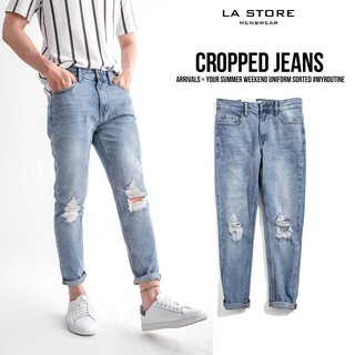 Quần jeans nam form lửng rách gối màu xanh nhạt