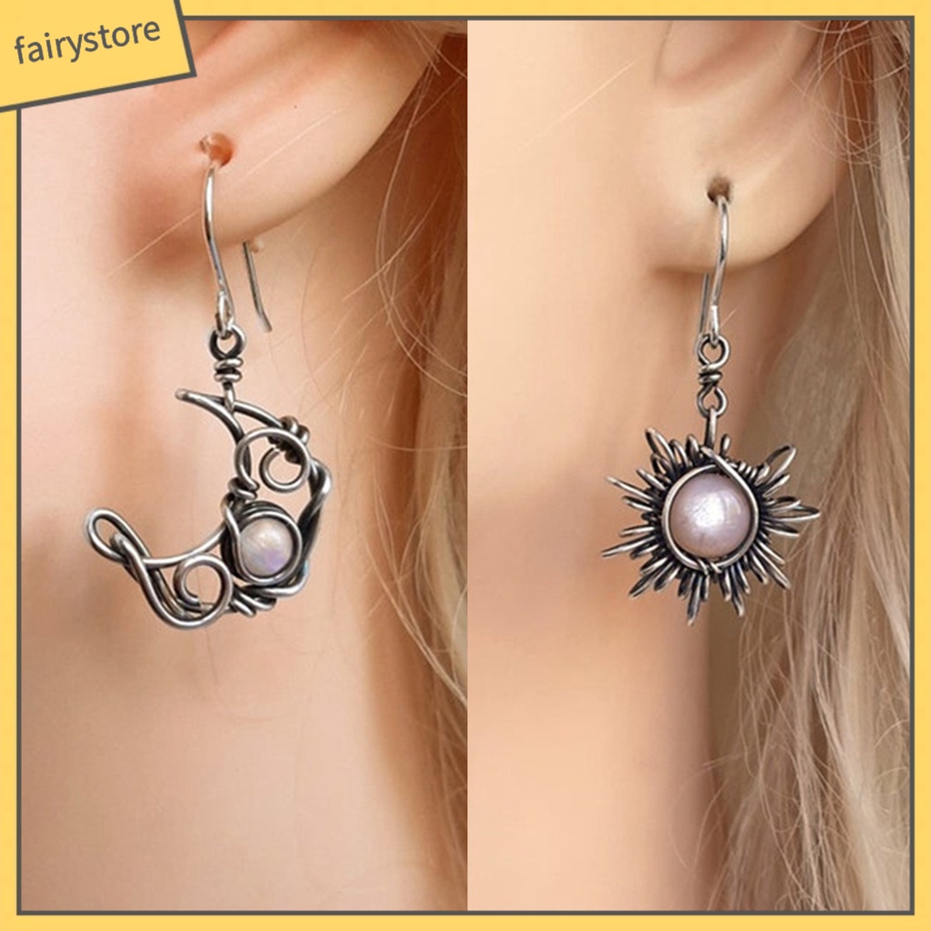 Cặp hoa tai dáng dài hình mặt trăng và mặt trời phong cách bohemian