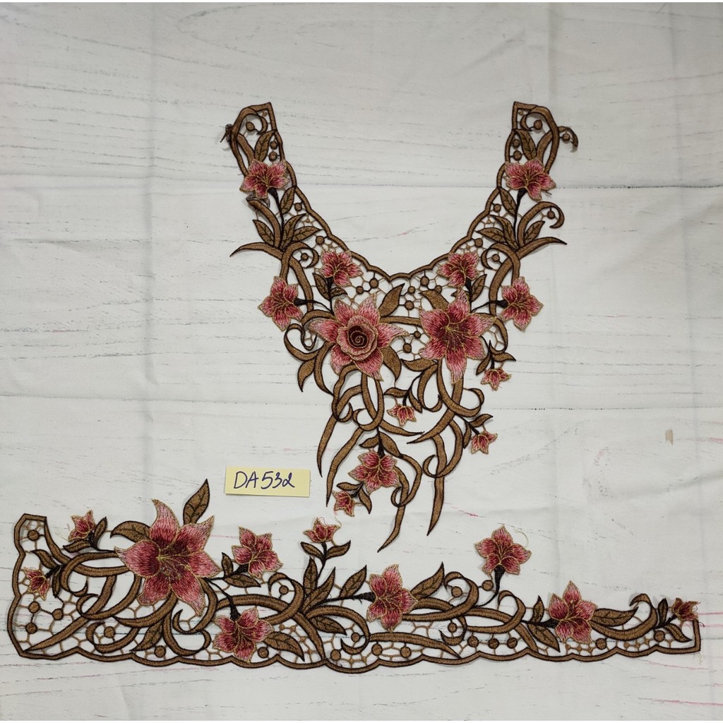 bộ ren thêu cổ và lai mã DA532
