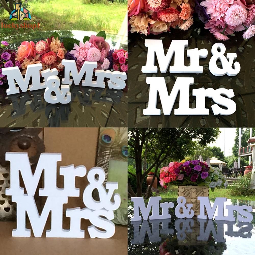 Logo Mr &amp; Mrs Trang Trí Bàn Tiệc Cưới