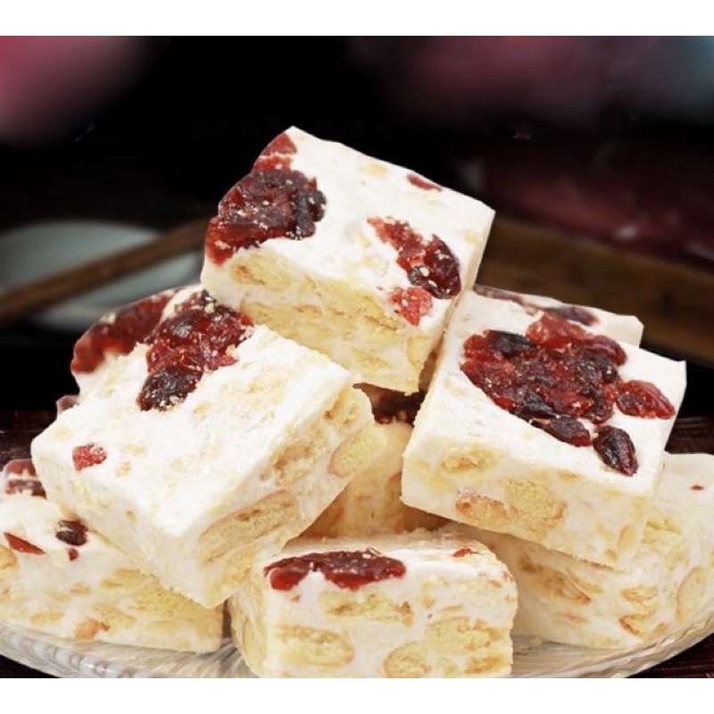 bánh nue 210g Nougat sữa