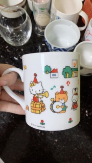 Ly uống nước in Hello Kitty