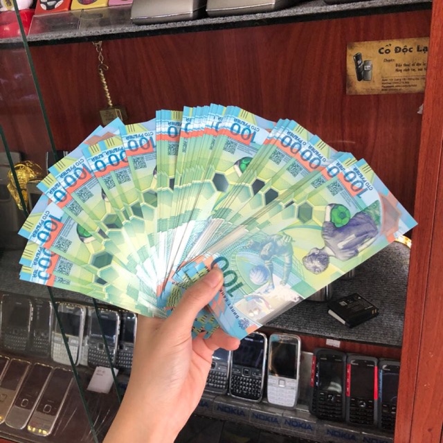 100 Rup Nga kỷ niệm WC 2018