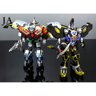 Mô hình Magiking và Ngựa Đen Wolkaiser thu nhỏ trong siêu nhân Phép Thuật Magiranger