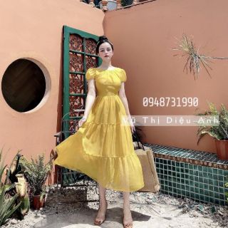 Váy vàng tơ lụa thiết kế
