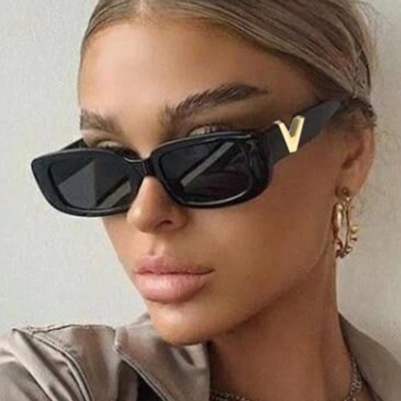 Kính Râm, Kính Mát Nam Nữ Mắt Nhỏ Màu Đen Càng Chữ V Gọng Nhựa Dày Dặn, Bản Lề Cứng Cáp Hàn Quốc - BLUE LIGHT